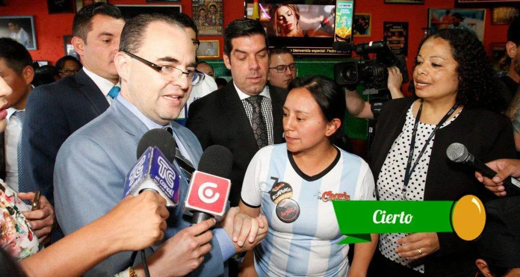 Rodas se refiere a los afiliados extranjeros en el IESS