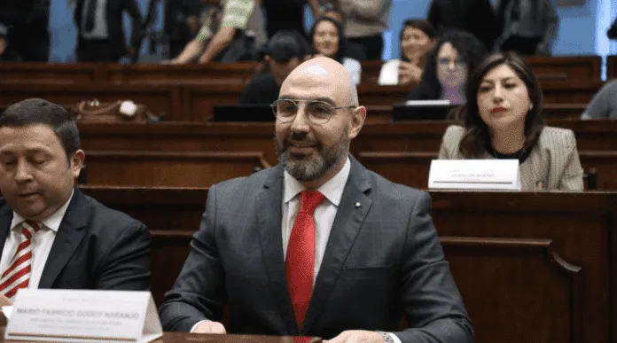 Carlos Serrano